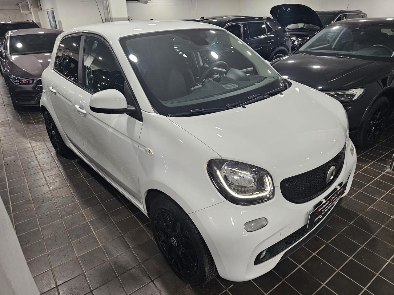 NUOVA SMART FORFOUR PASSION EDITION 0.9 TURBO BENZ 90CV AUTOMATIC