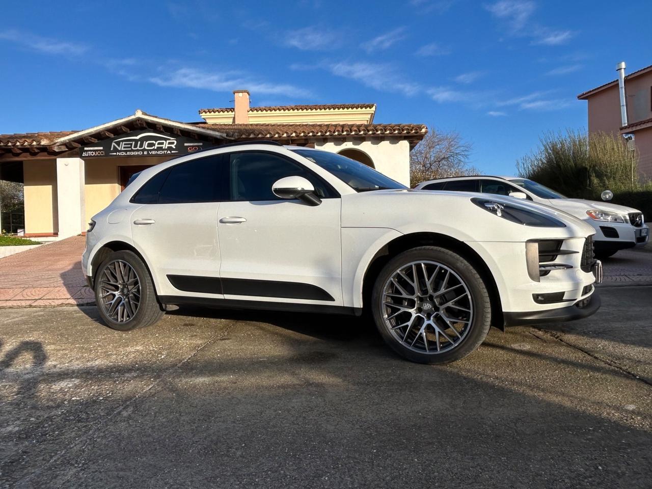 Porsche Macan 2.0 245 cv restyling