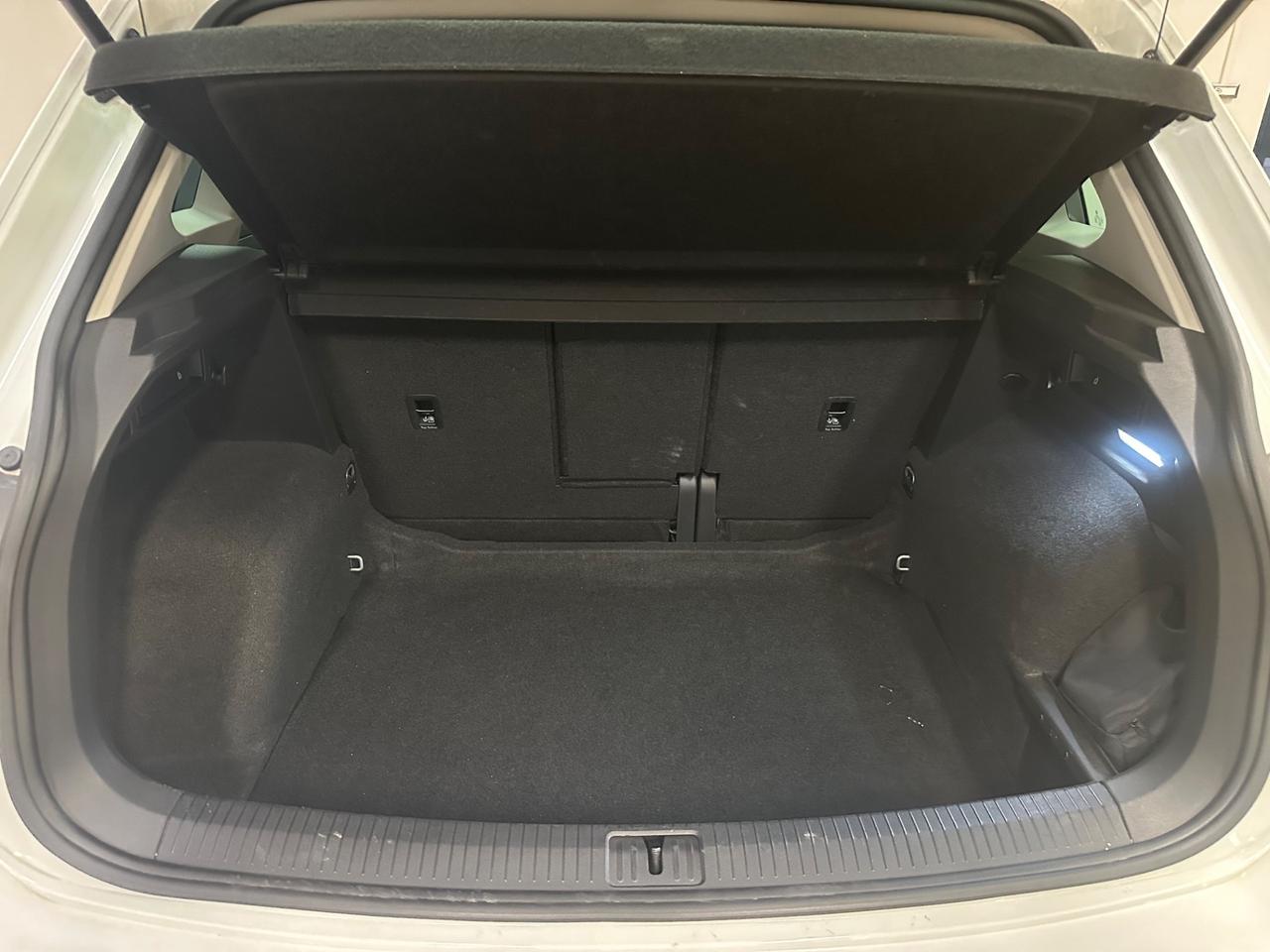 Volkswagen Tiguan 2.0 TDI 150 CV SCR DSG Elegance