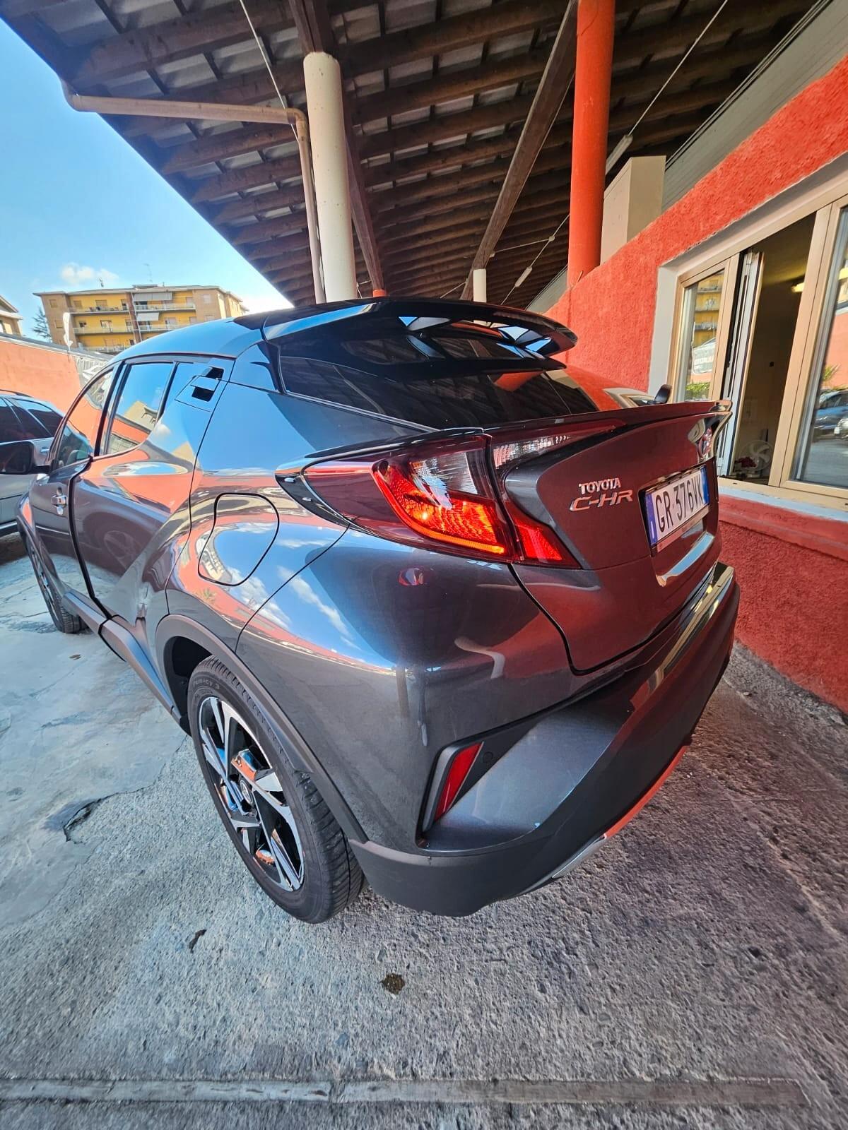 Toyota C-HR 2.0 Hybrid E-CVT Trend