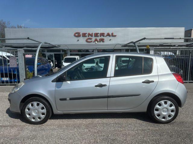 RENAULT Clio 1.2 16V 5 porte Confort