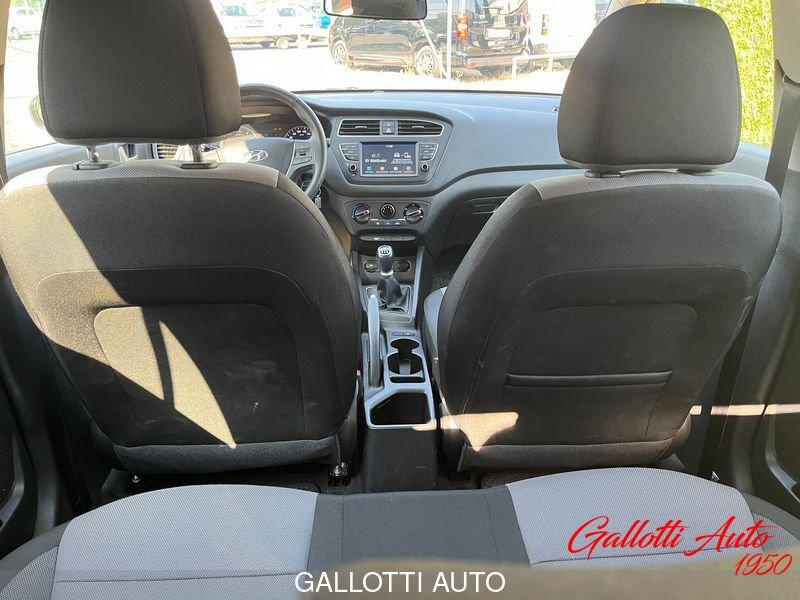 Hyundai i20 1.2 MPI 75cv Connect Line