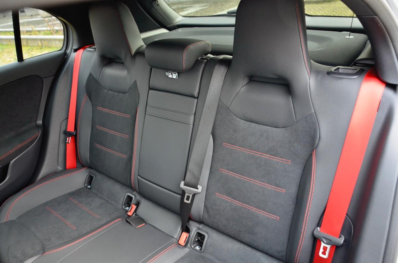 MERCEDES-BENZ A 35 AMG 4MATIC 306cv AUTO, GARANZIA UFFICIALE, UNICOPROPRIETARIO, UFF ITALIANA, EURO 6E, TETTO, NIGHT PACK, FARI MULTIBEAM, HI-FI PREMIUM, PERMUTE