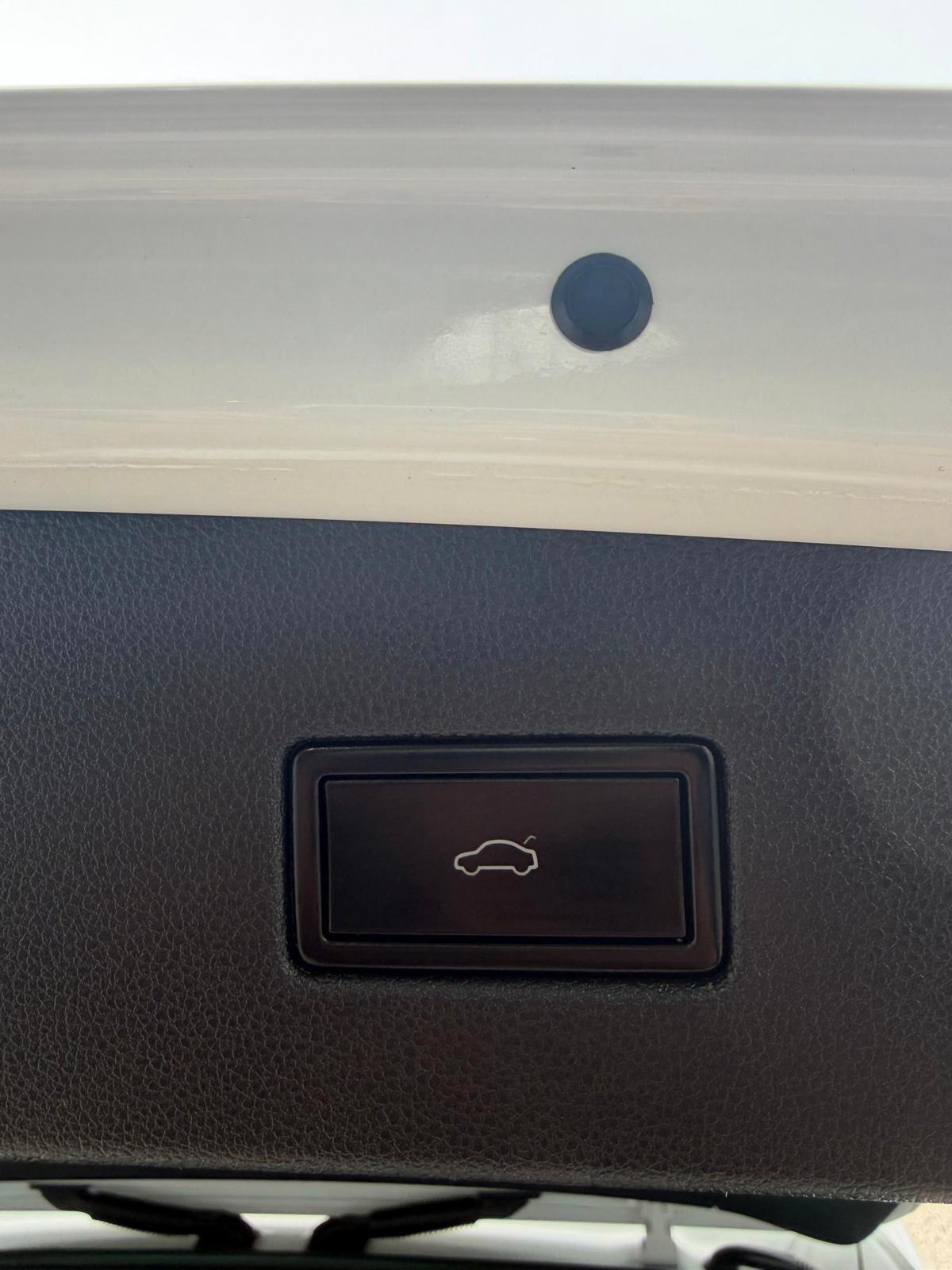 Volkswagen Tiguan 2.0 TDI SCR DSG R-LINE Pack interno ed esterno