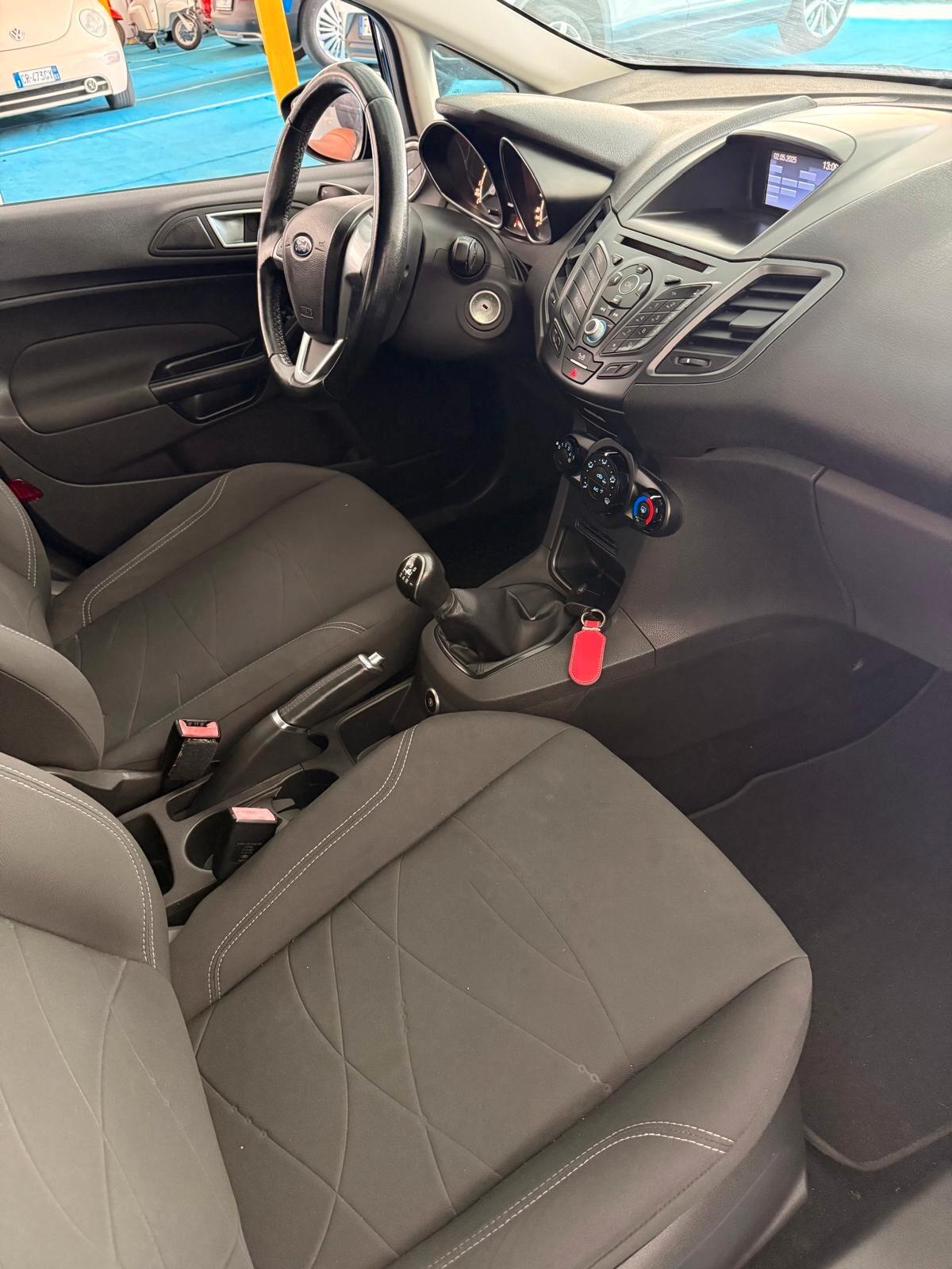 Ford Fiesta 1.4 5 porte Bz.- GPL Black & White Edition