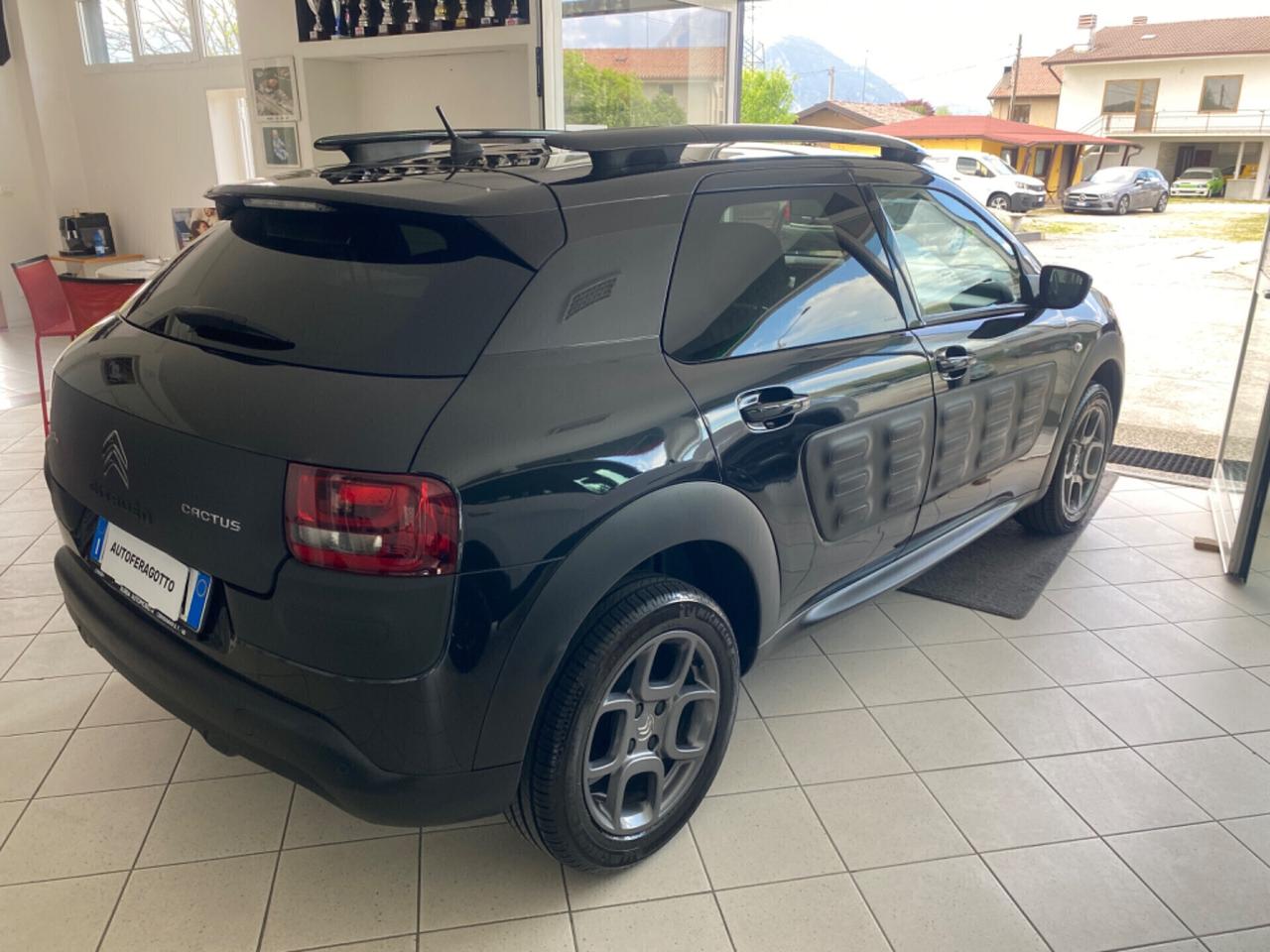 Citroen C4 Cactus 1.2 5P - 2017