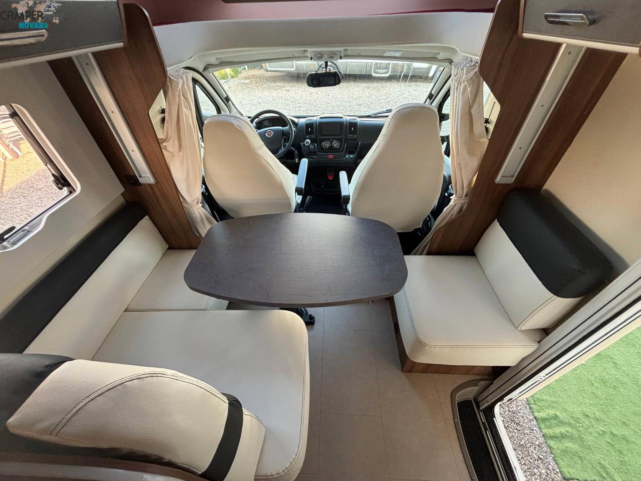 CI MAGIS 65 XT - Semintegrale con letto nautico ad altezza variabile ed ampio garage