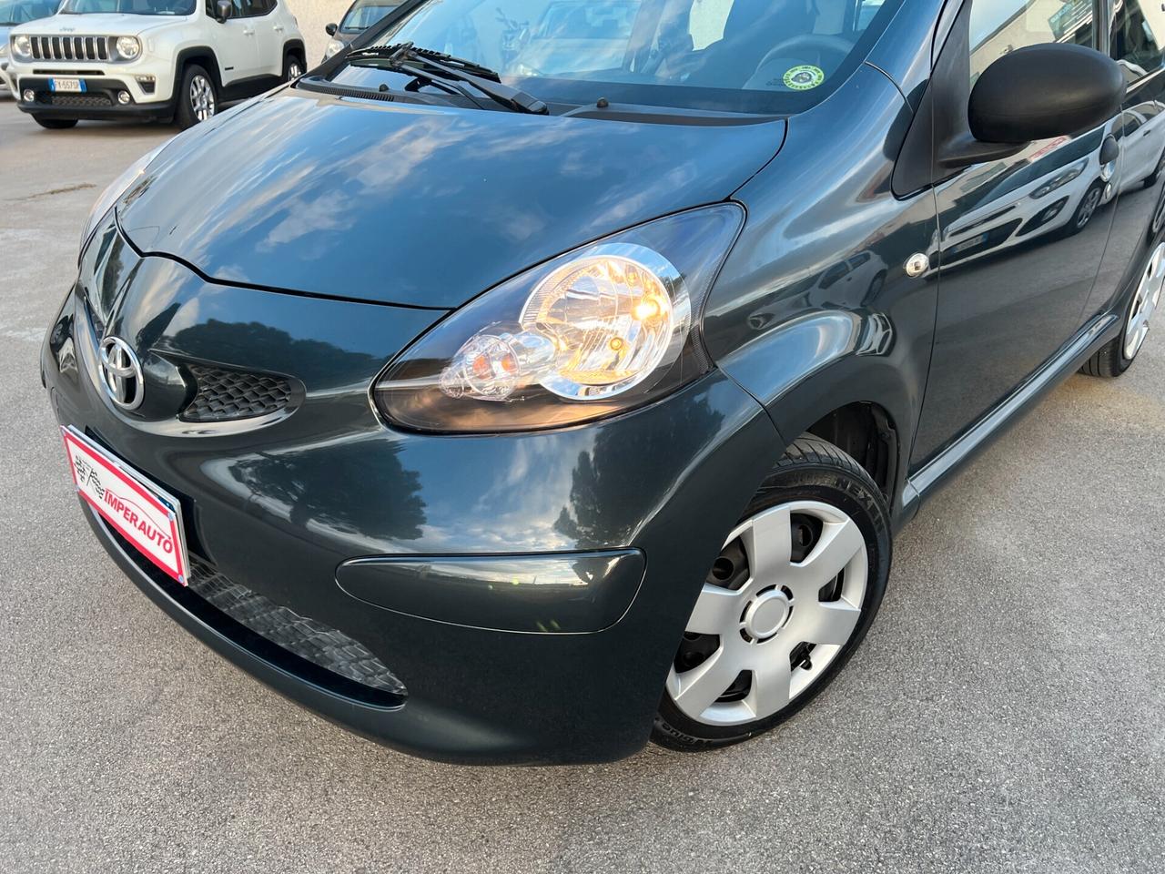 Toyota Aygo 1.0 Now TAGLIANDATA CON GARANZIA