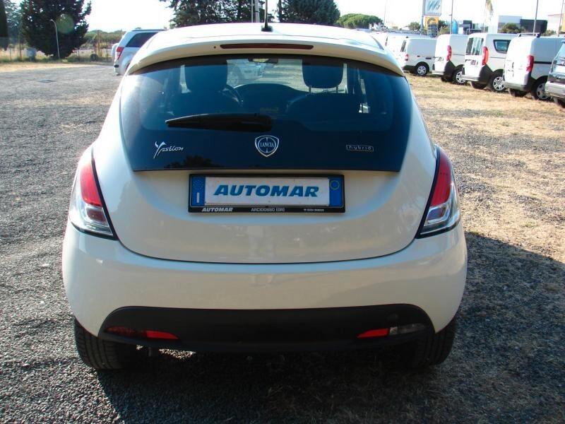 Lancia Ypsilon 1.0 FireFly Hybrid Ecochic Silver *NEOPATENTATI*UNIPRO*