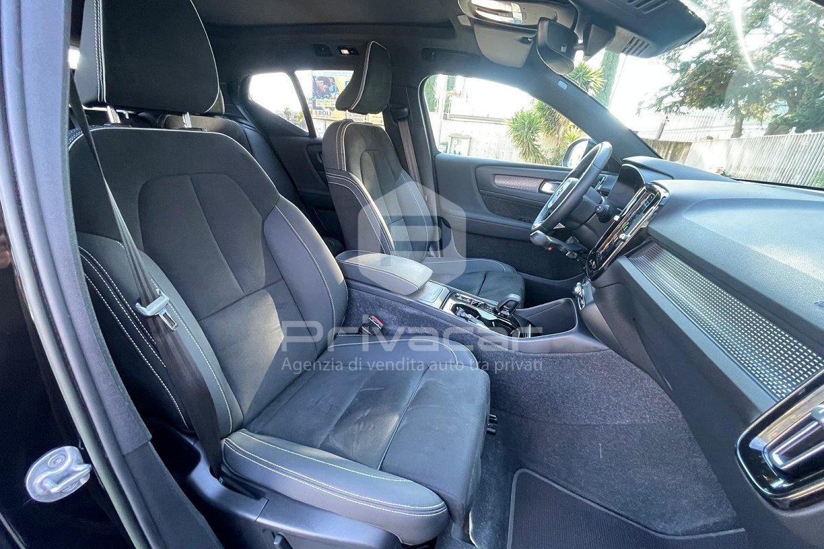 VOLVO XC40 B3 automatico Ultimate Dark