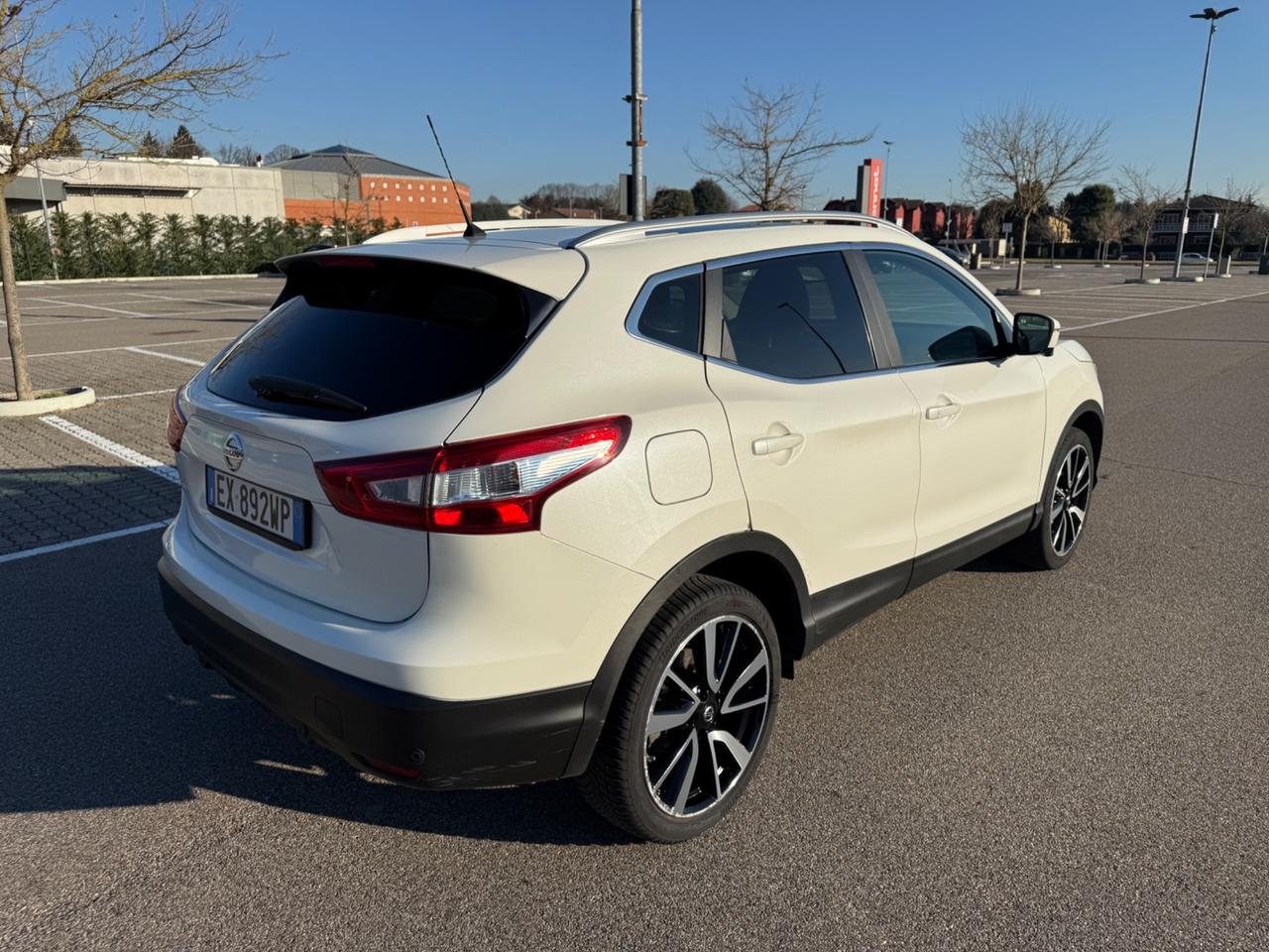 Nissan Qashqai 1.2 DIG-T Tekna*Automatik*Navi*Panorama