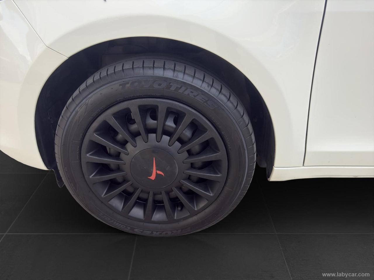 LANCIA Ypsilon 1.2 69 CV 5p. GPL Ecochic Ele. ELEFANTINO ROSA