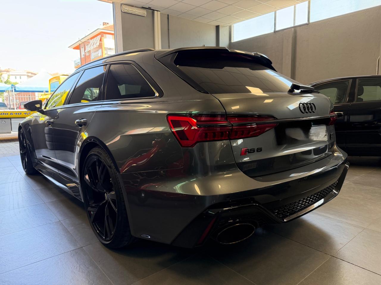 Audi RS6 Avant CARBO TETTO 22”