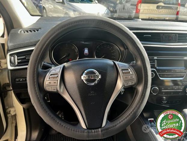 NISSAN Qashqai 1.6 dCi 2WD N-Connecta