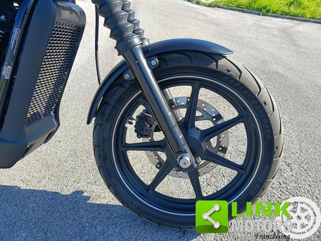 HARLEY-DAVIDSON Street 750 S