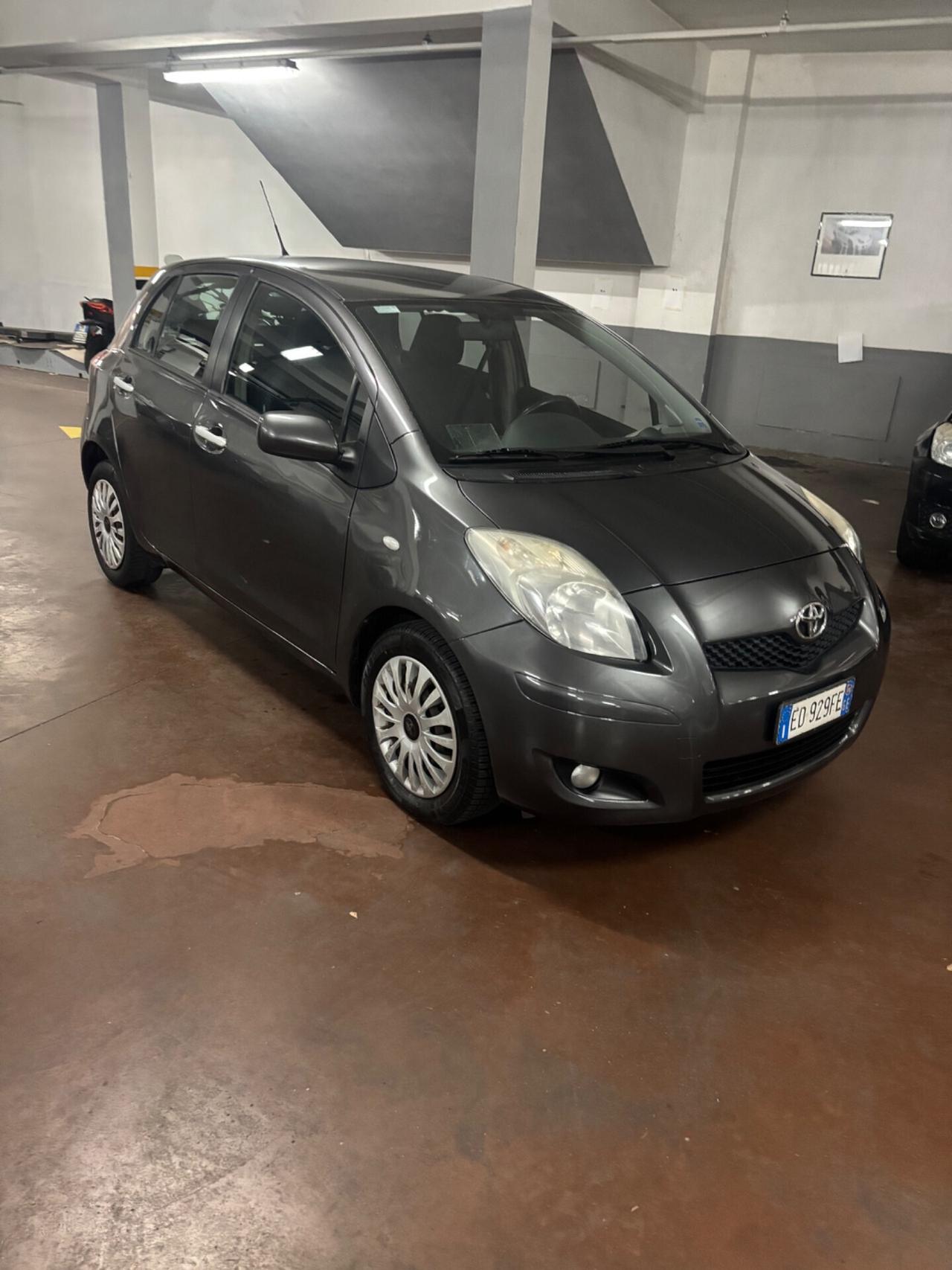 Toyota Yaris 1.4 D-4D DPF 5 porte Sol