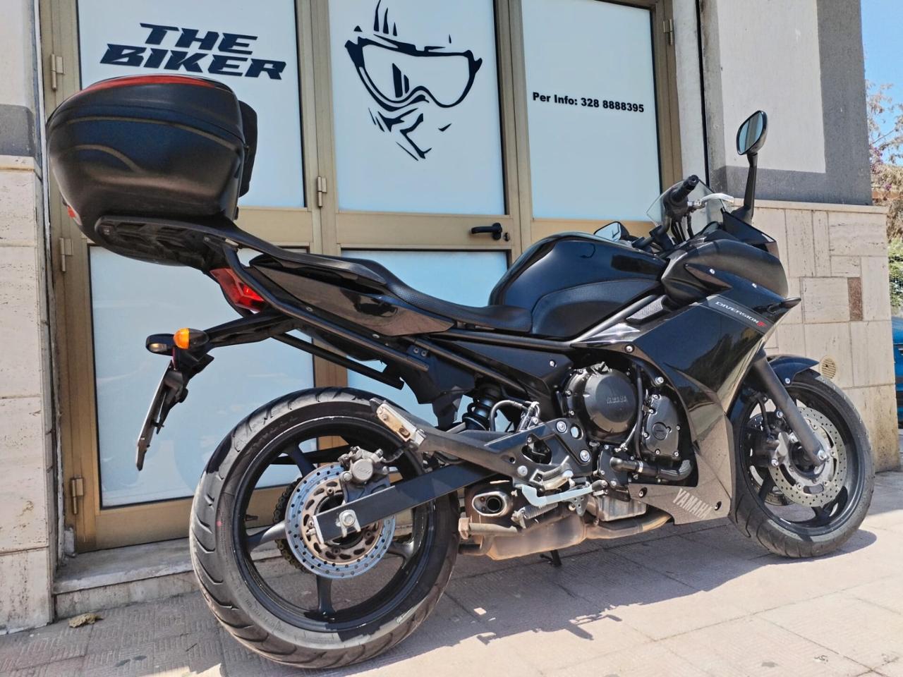 Yamaha XJ6 diversion doppia configurazione
