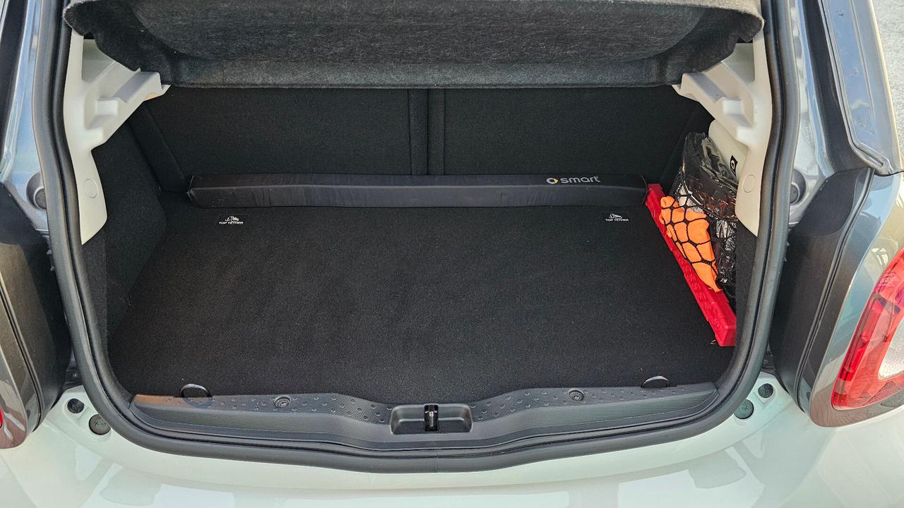 Smart ForFour 90 0.9 Turbo twinamic Passion UNIPRO NAV ANDROID TAGL UFF LED