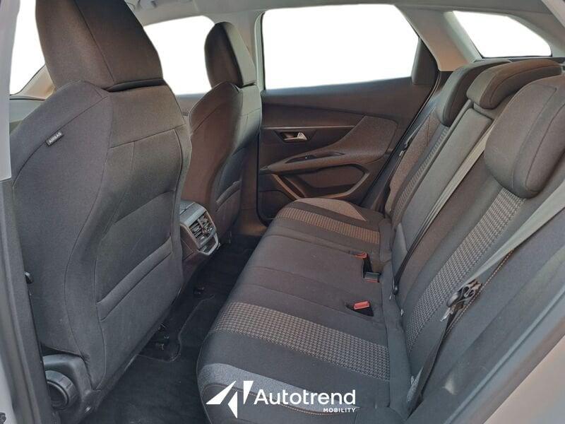 Peugeot 3008 1.5 BlueHDi 130 CV NAVI Business S&S