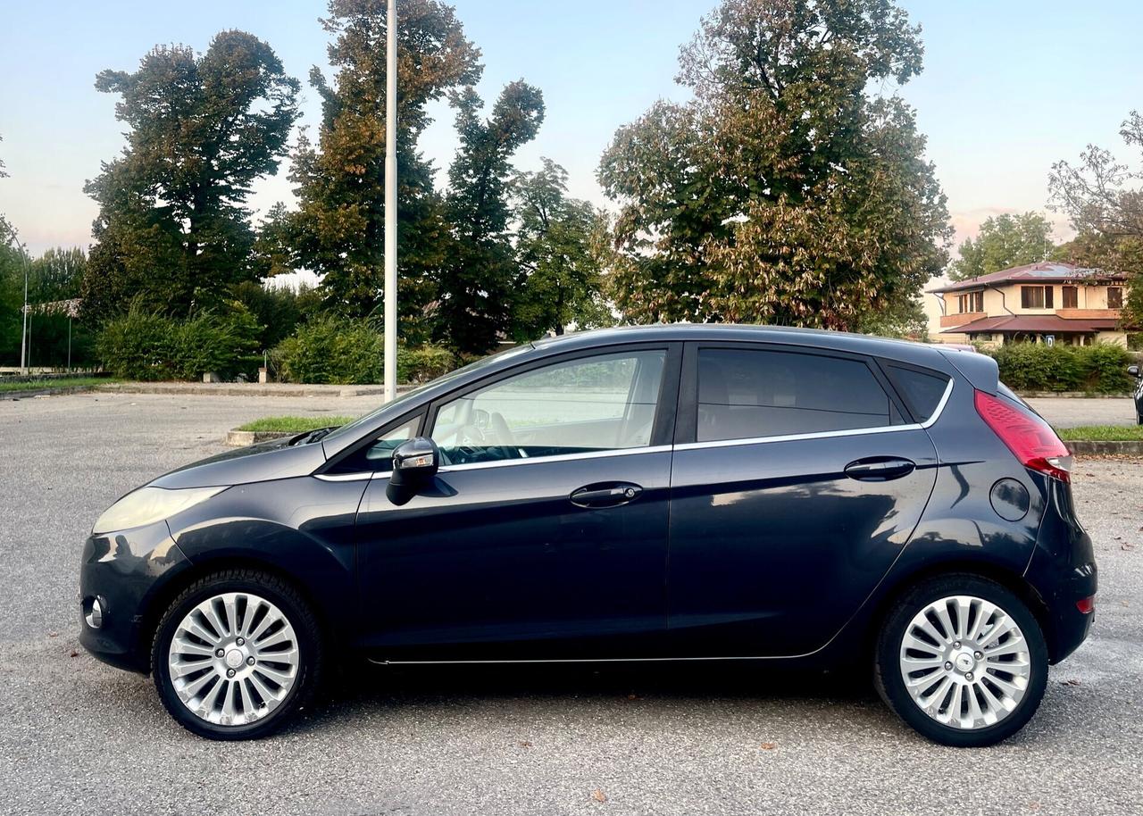 Ford Fiesta 1.4 TDCi 5p. Titanium