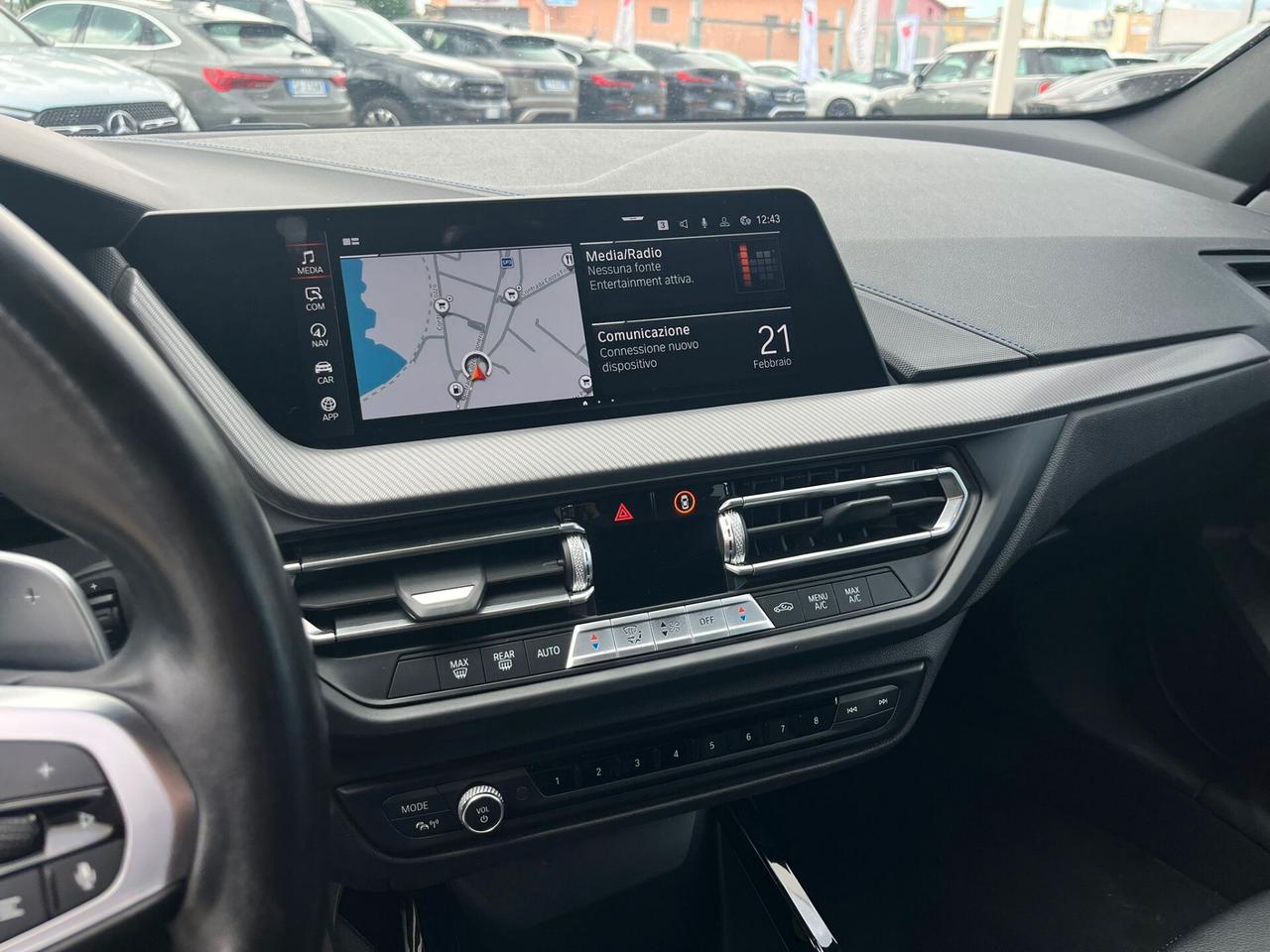 Bmw 118 118d 5p. Msport