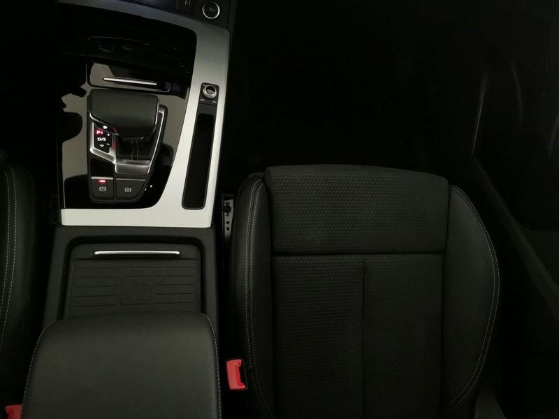 Audi Q5 Sportback 40 2.0 tdi mhev 12V S line quattro s-tronic