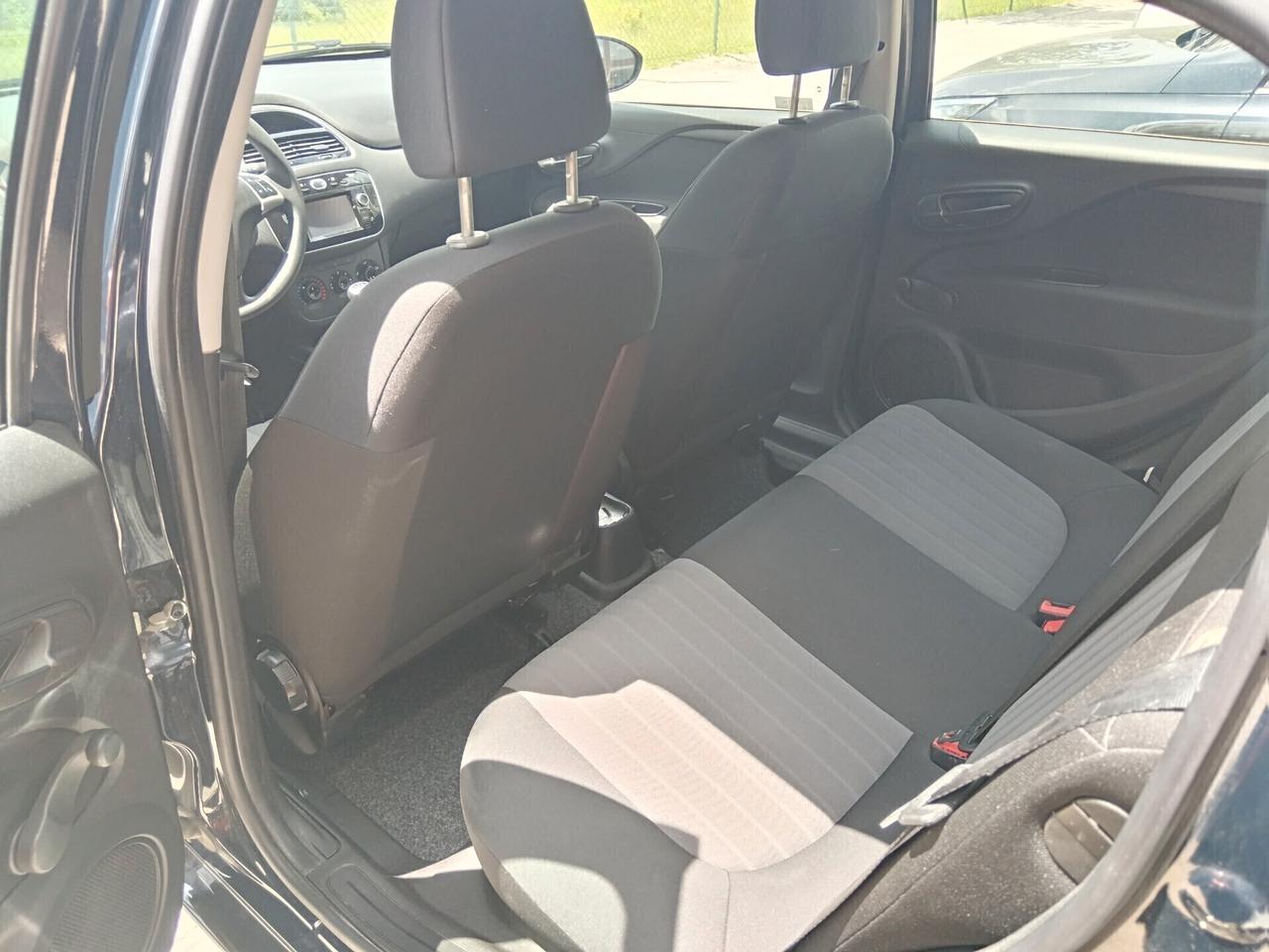 Fiat Punto 1.3 MJT 95CV NAVI NEOPATENTATI