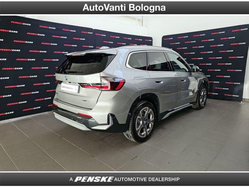 BMW iX1 eDrive 20 X-Line