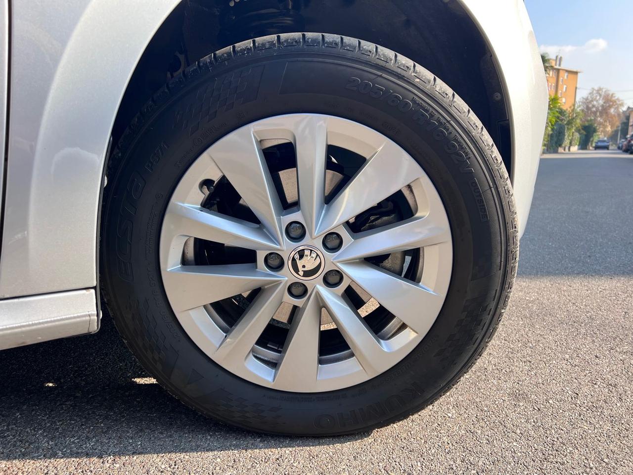 Skoda Kamiq 1.0 TSI Ambition #7727