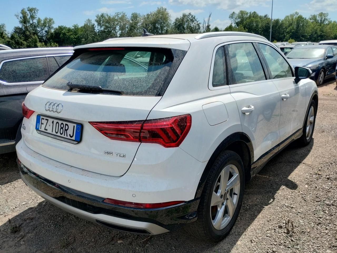 Audi Q3 35 TDI quattro Business Advanced