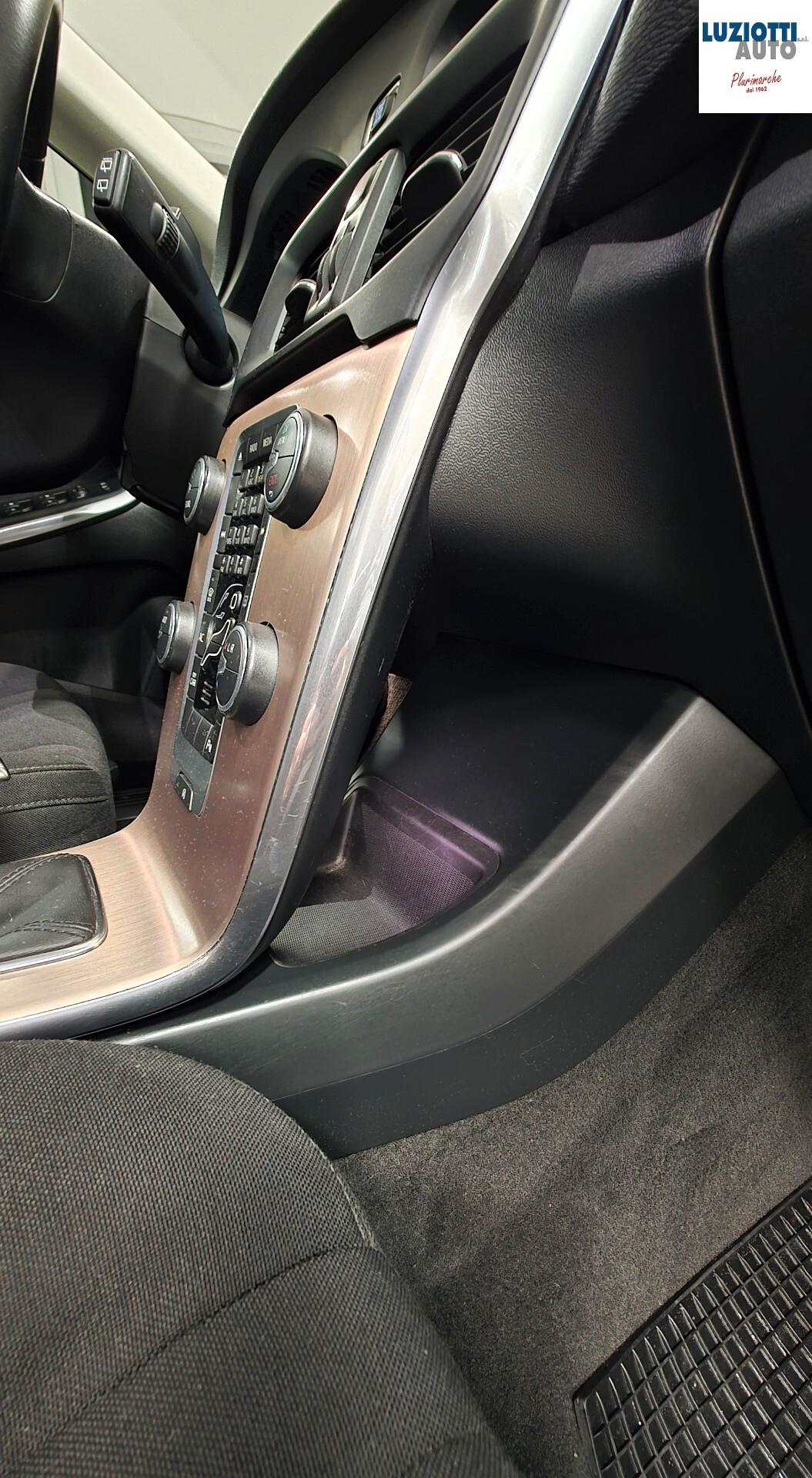 Volvo V40 Cross Country D2