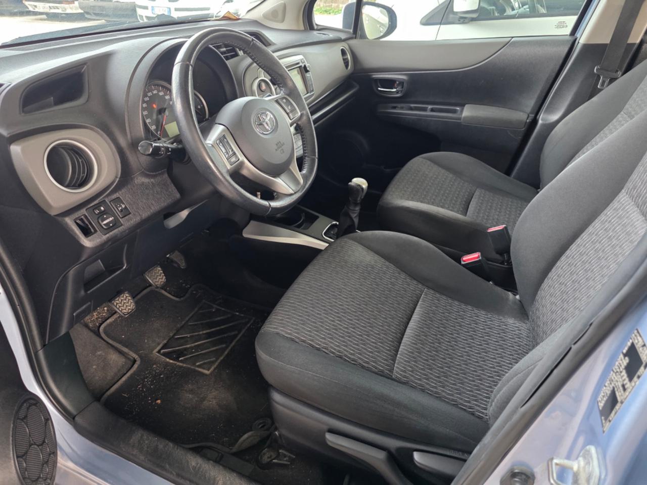 Toyota Yaris 1.0 5 porte Active