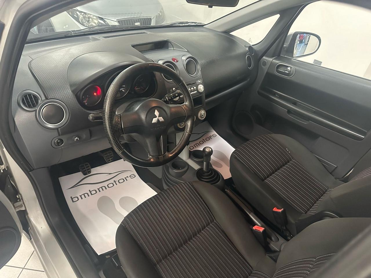 Mitsubishi Colt 1.3 16V 5p. Insport