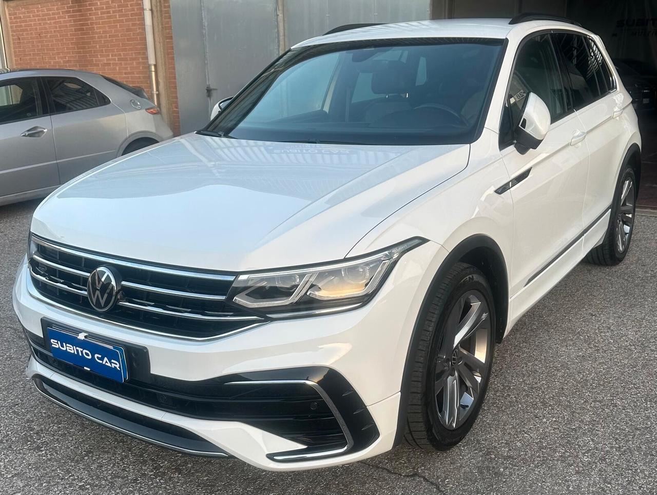 Volkswagen Tiguan 2.0 TDI 150 CV SCR DSG R-Line