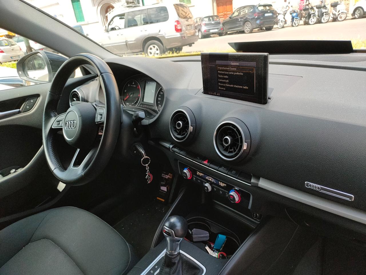Audi A3 SPB 30 TDI S tronic Business Neopatentati