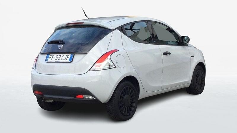 Lancia Ypsilon 5 Porte 1.2 Ecochic 69cv Gold my16 5 Porte 1.2 Ecochic 69cv Gold