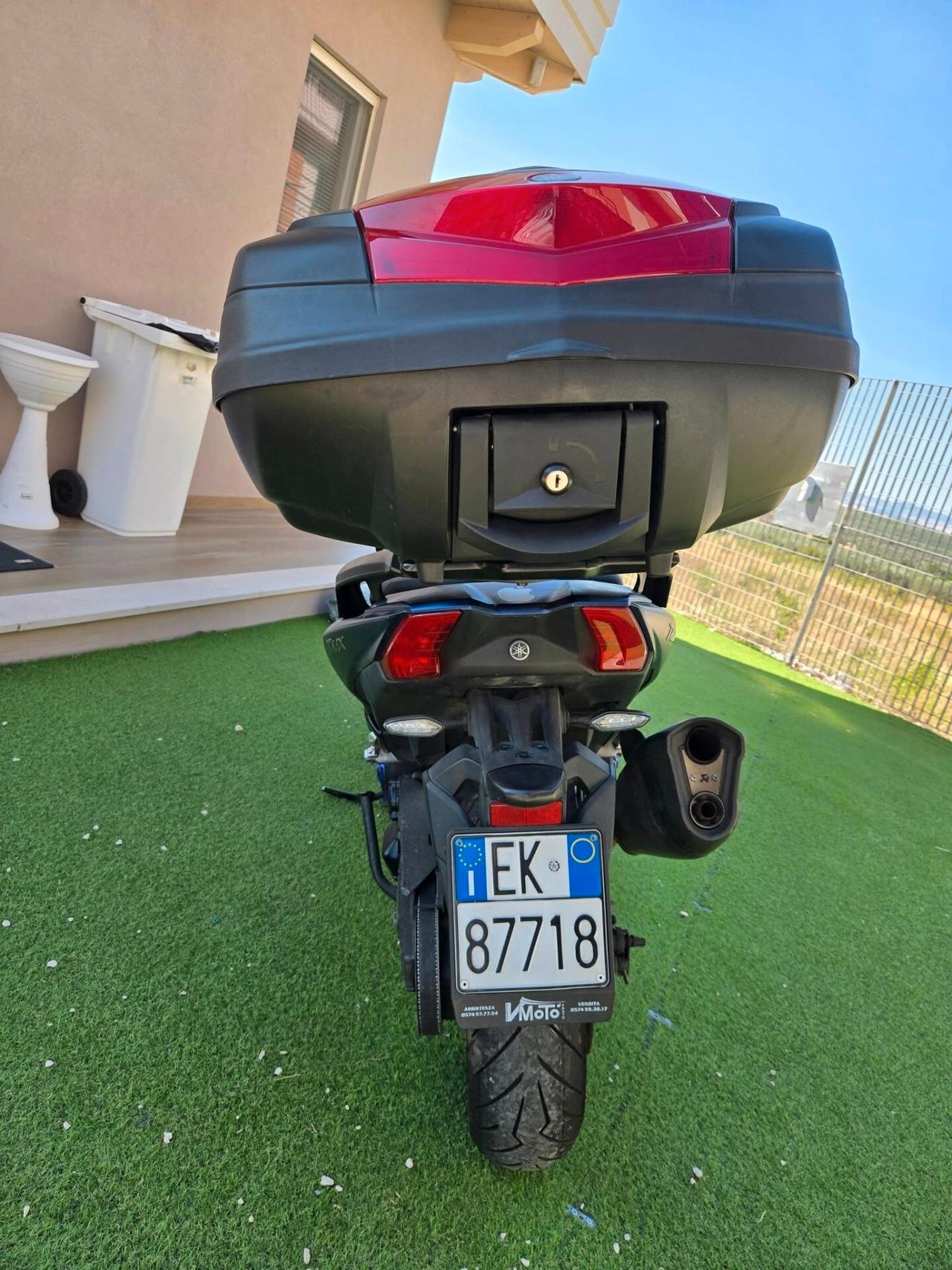 Yamaha TMAX DX