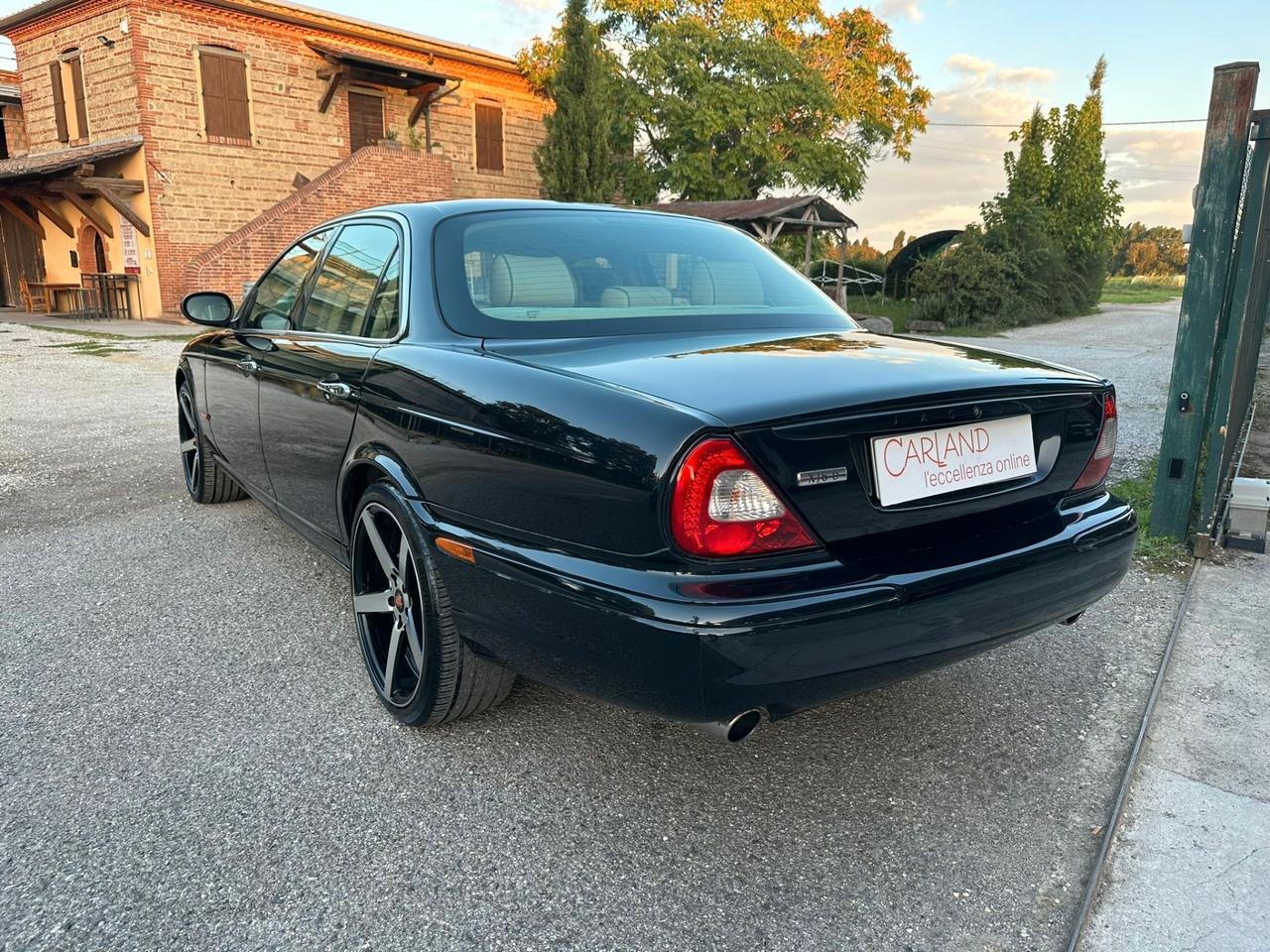 JAGUAR XJ6D