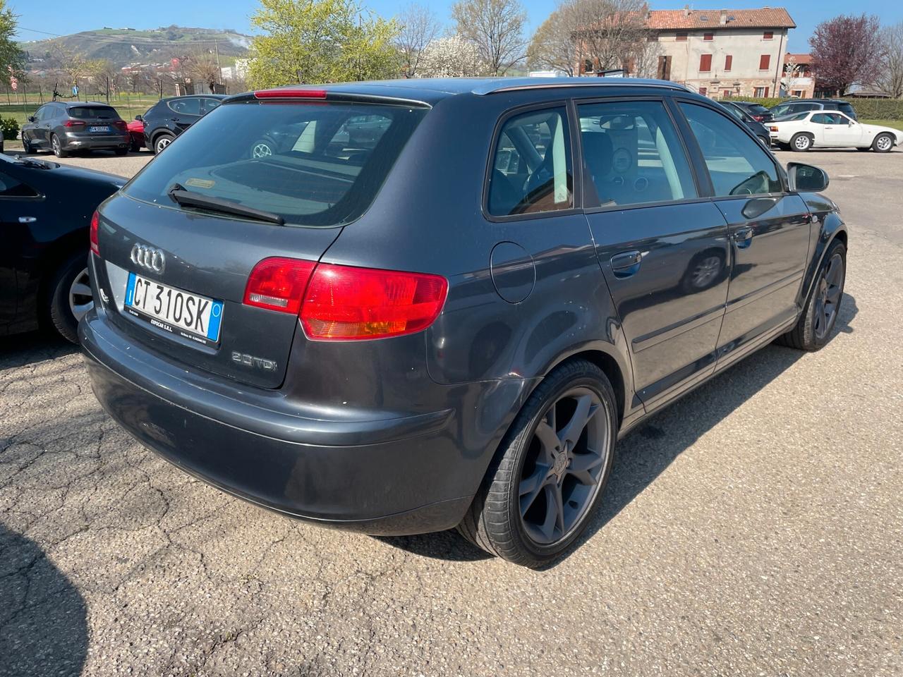 Audi A3 SPB 2.0 16V TDI Ambition DISTRIBUZIONE NUOVA