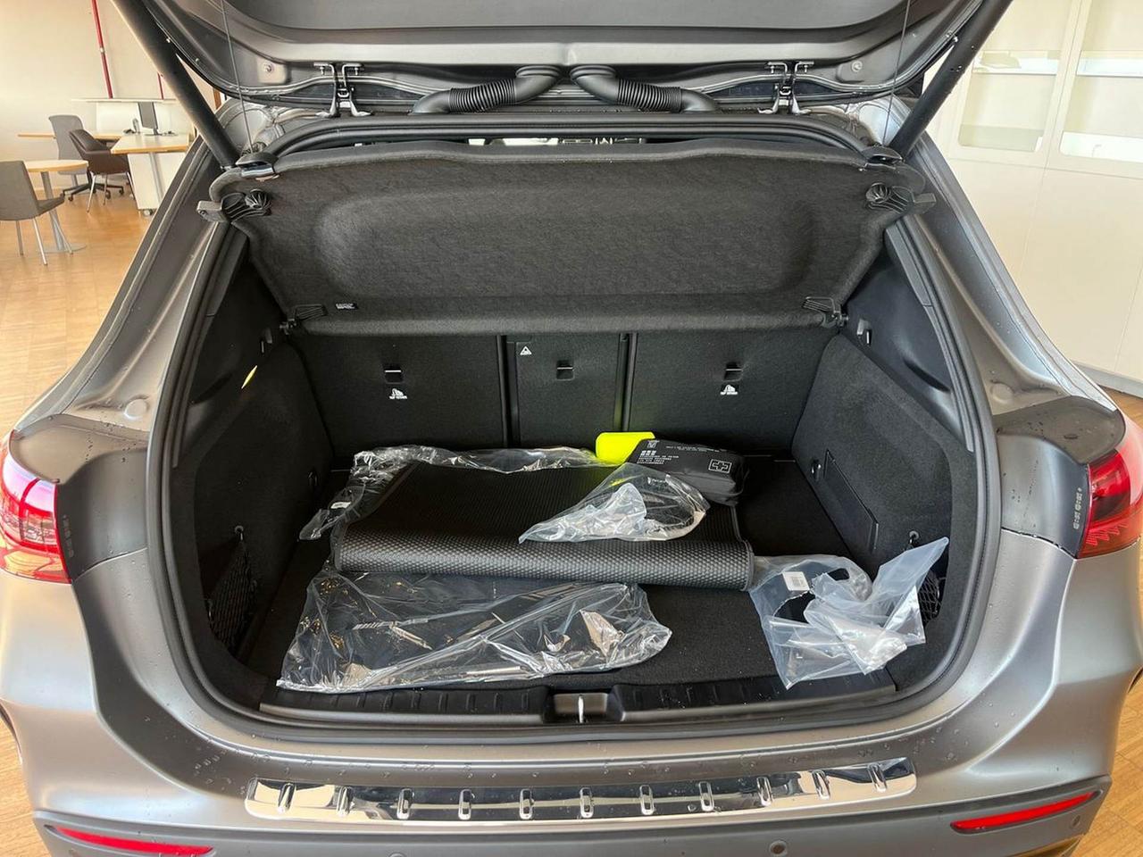 Mercedes-Benz GLA 200 d automatic