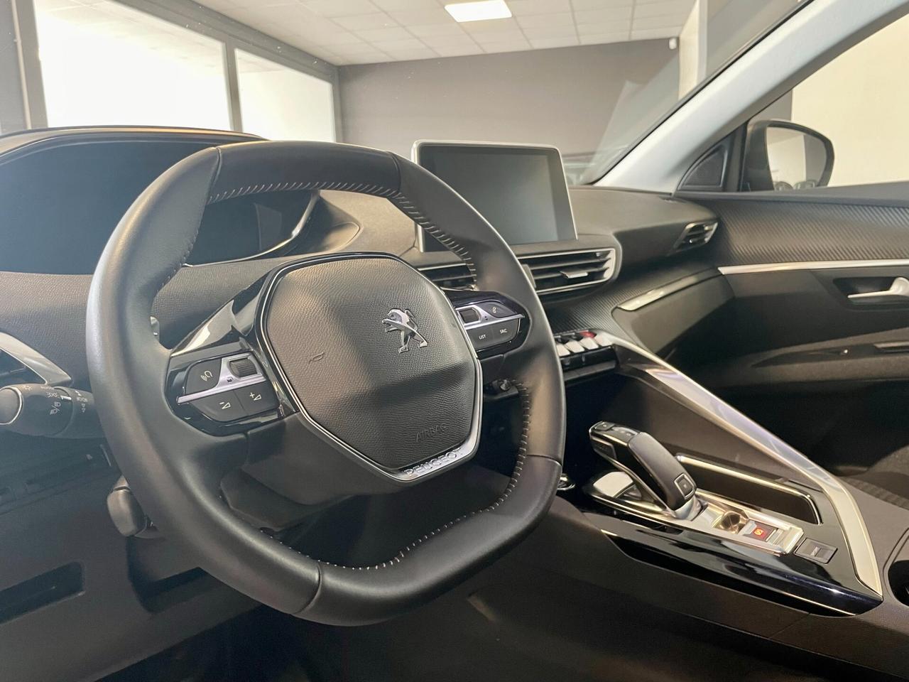 Peugeot 3008 BlueHDi 130cv EAT8 Business