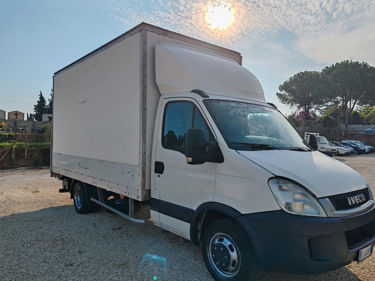 IVECO DAILY 35C15 CASSONE CON PEDANA