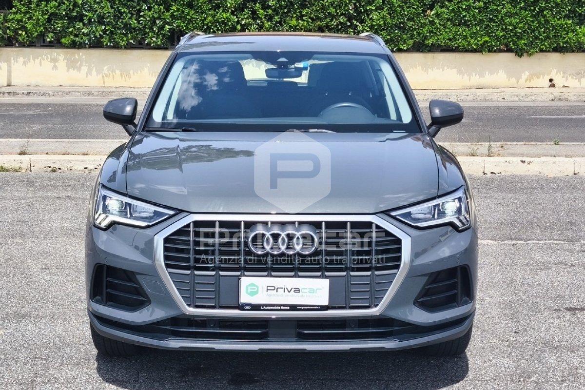 AUDI Q3 35 TFSI S tronic Business