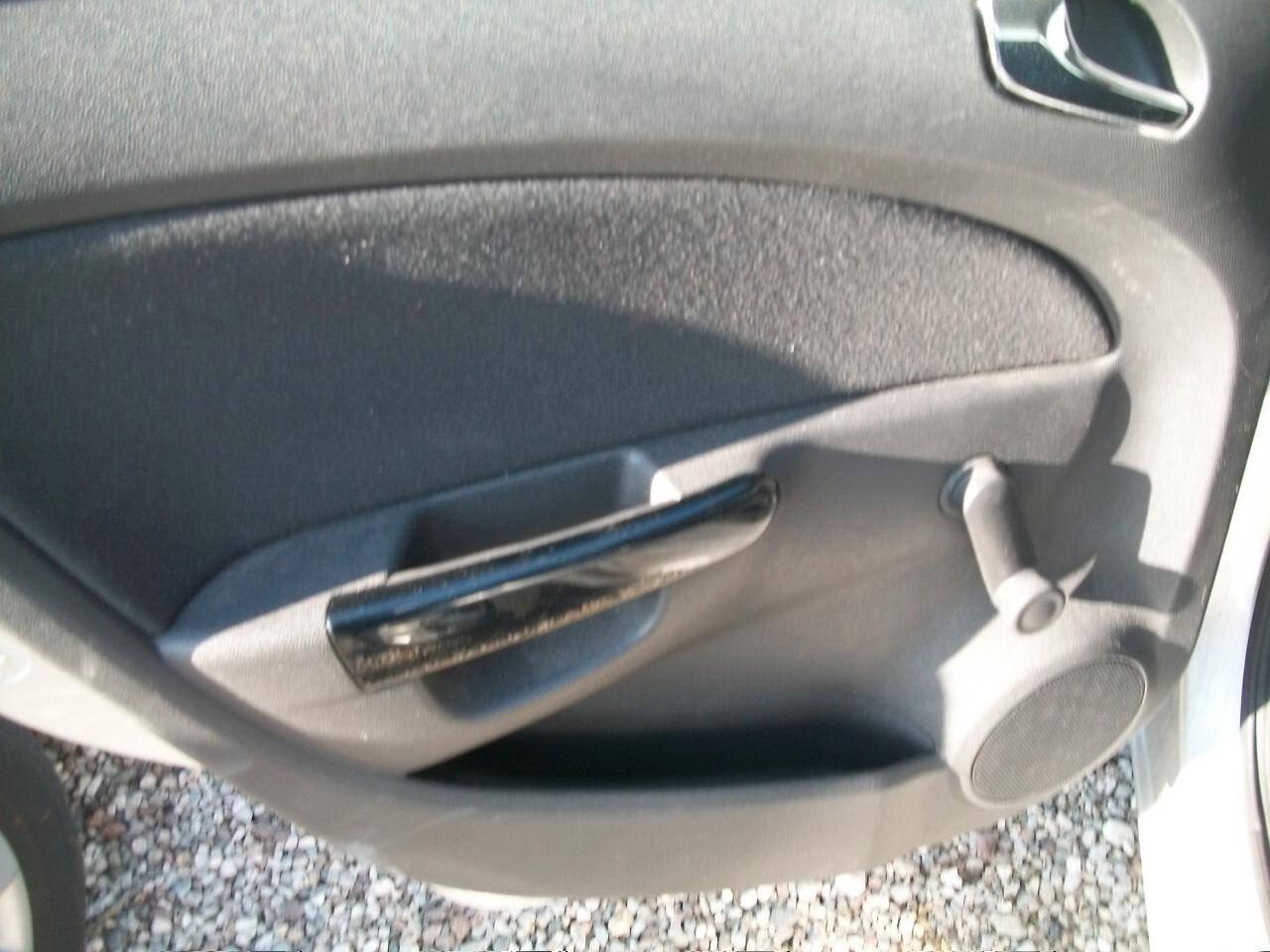 Opel Corsa 1.2 5 porte Enjoy 05 PORTE SI NEOPATENTATI CC 1229 EURO 04 BENZINA GARANZIA UN ANNO