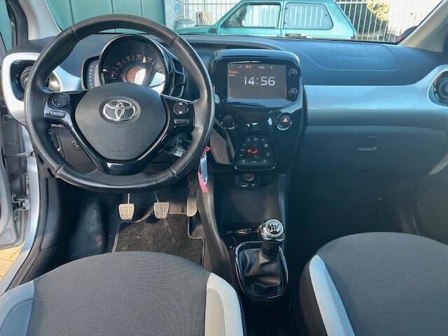 Toyota Aygo 1.0 VVT-i 69 CV 5 porte x-play