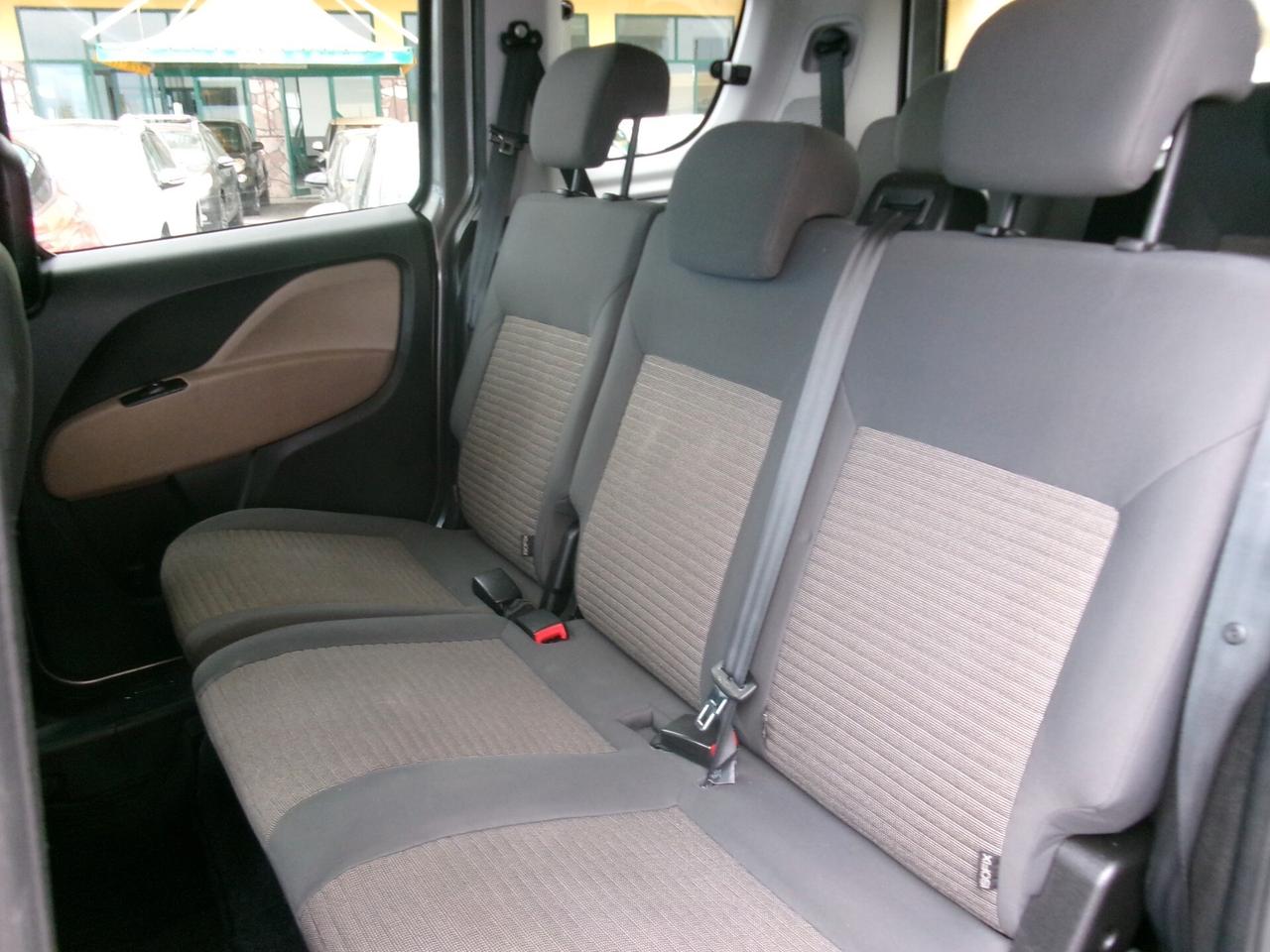 Fiat Doblo 1.6 M-JET EURO 6 LOUNGE 7 POSTI NAVI/PDC FULL OPTIONAL