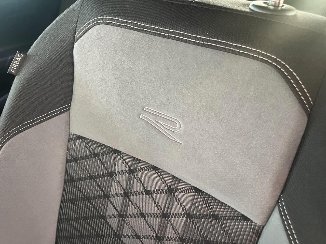 Volkswagen Polo 1.0 TSI 110 CV DSG R-Line OK NEOPATENTATI