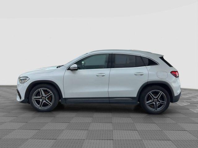 MERCEDES-BENZ CLA sse GLA GLA 200 d Automatic PREMIUM