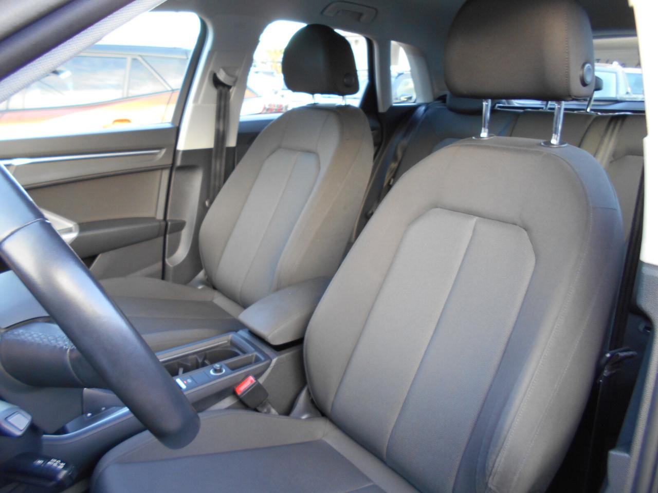 Audi Q3 35 TDI quattro S tronic Business Advanced