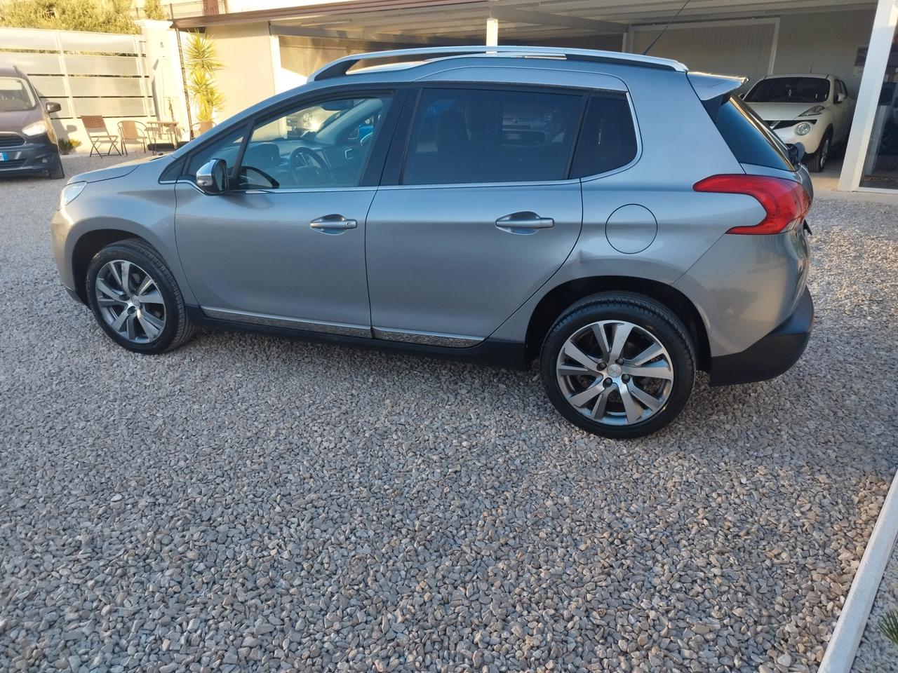 Peugeot 2008 BlueHDi 120 S&S Allure